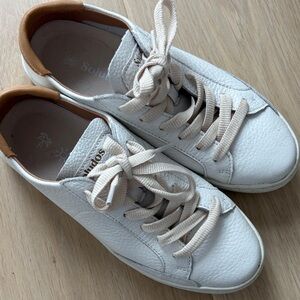 Soludos Ibiza Classic Lace-Up White Sneakers women’s size 6.5 look new